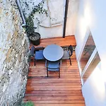 4 Winds Apartment