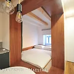 4 Winds Apartment *