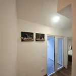 4 Winds Apartment *
